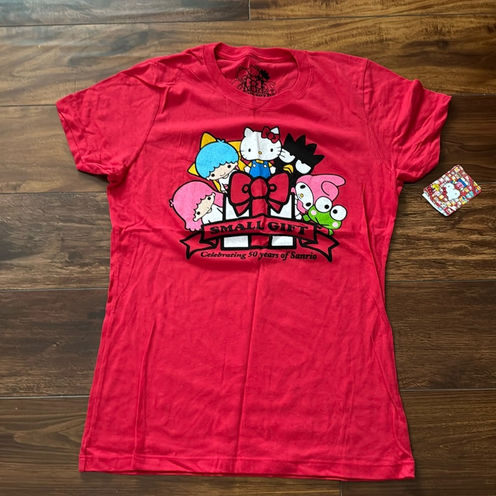 New Hello Kitty & Friends Small Gift 50th Anniversary Red Tee, Size Medium NWT!